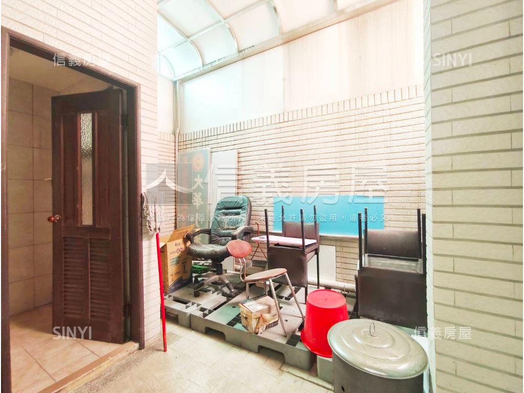 中都稀有正路金透店房屋室內格局與周邊環境