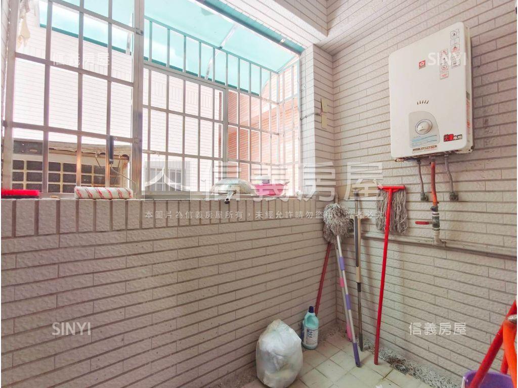 中都稀有正路金透店房屋室內格局與周邊環境