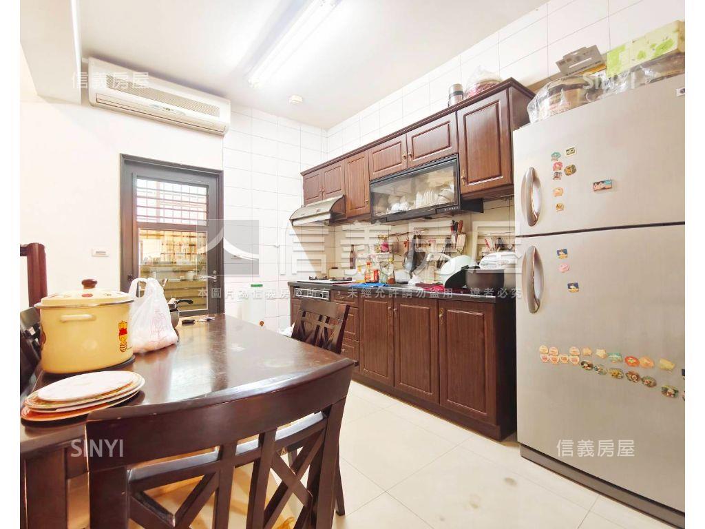 中都稀有正路金透店房屋室內格局與周邊環境
