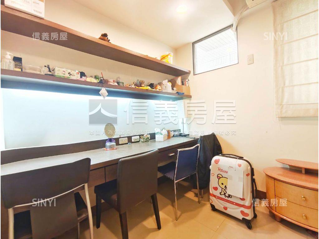 中都稀有正路金透店房屋室內格局與周邊環境