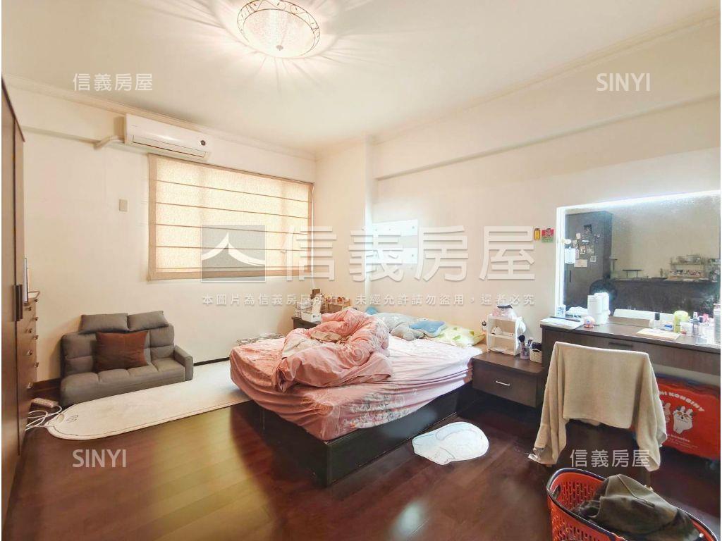 中都稀有正路金透店房屋室內格局與周邊環境