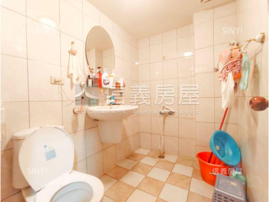 中都稀有正路金透店房屋室內格局與周邊環境