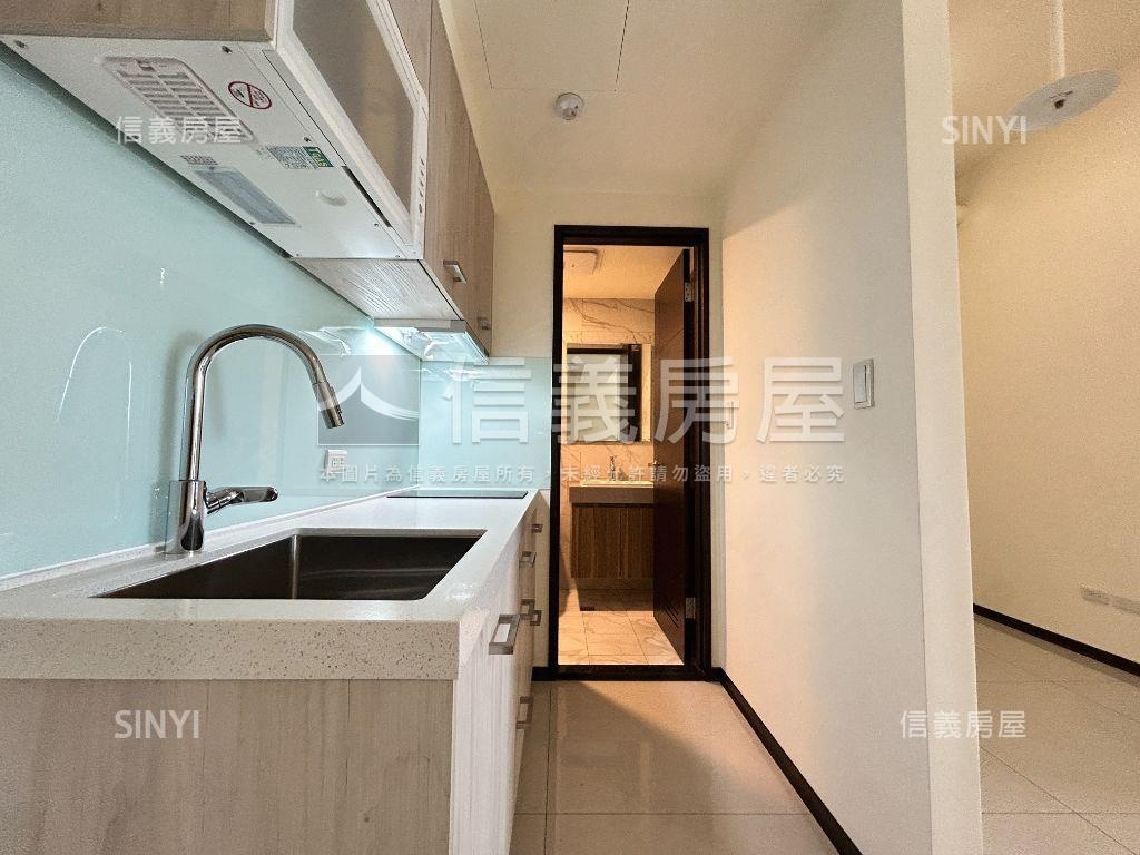 安家藏玉前棟１２樓Ｅ戶房屋室內格局與周邊環境