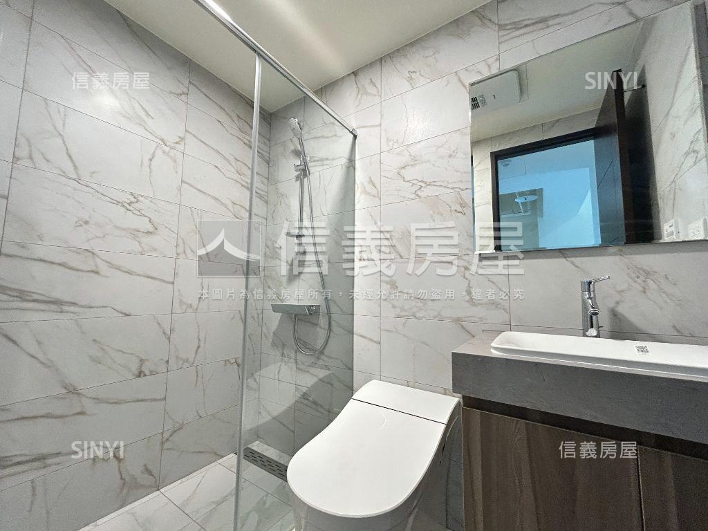 安家藏玉前棟１２樓Ｅ戶房屋室內格局與周邊環境