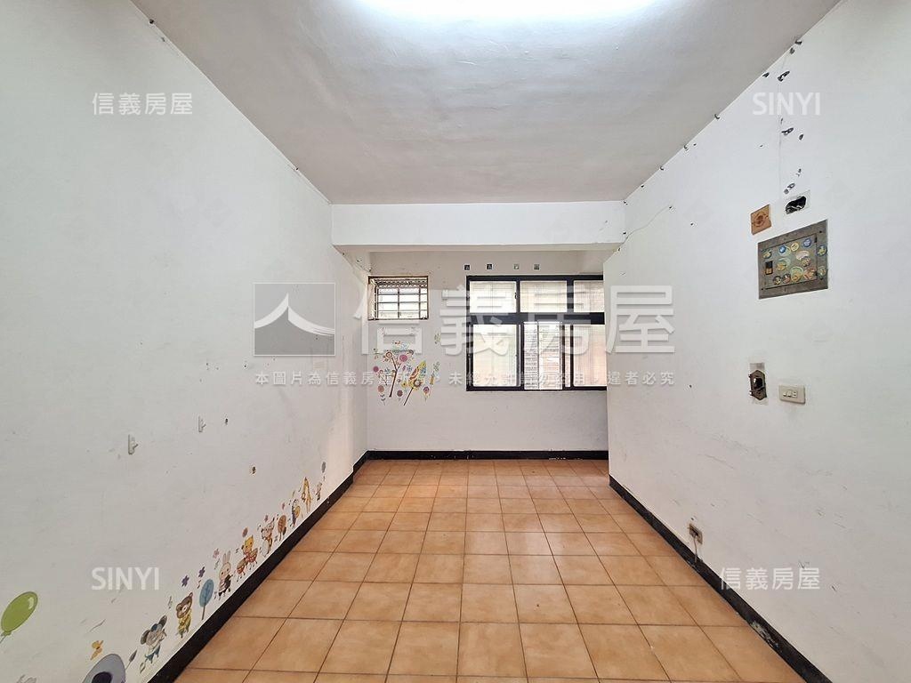 中央北自用收租不爬高二樓房屋室內格局與周邊環境