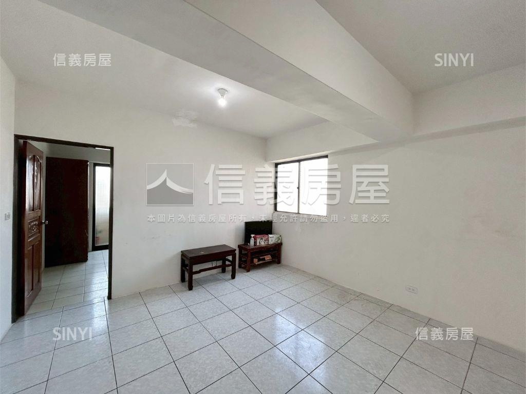 低總價曙光華廈房屋室內格局與周邊環境