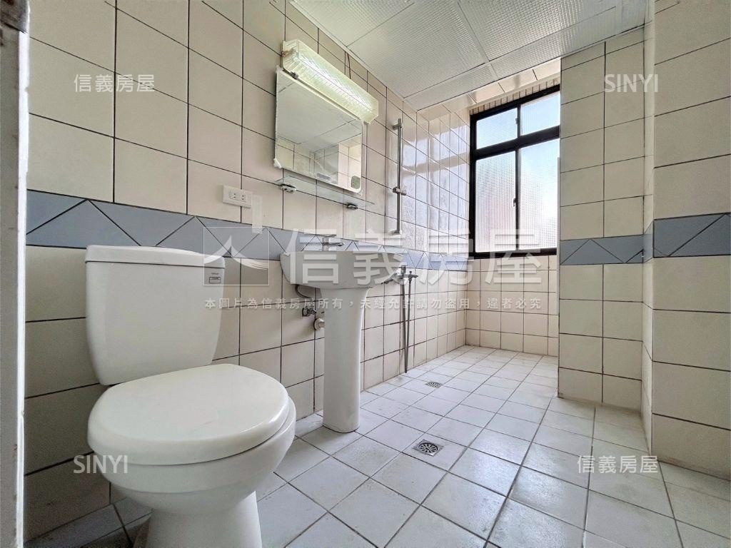 低總價曙光華廈房屋室內格局與周邊環境