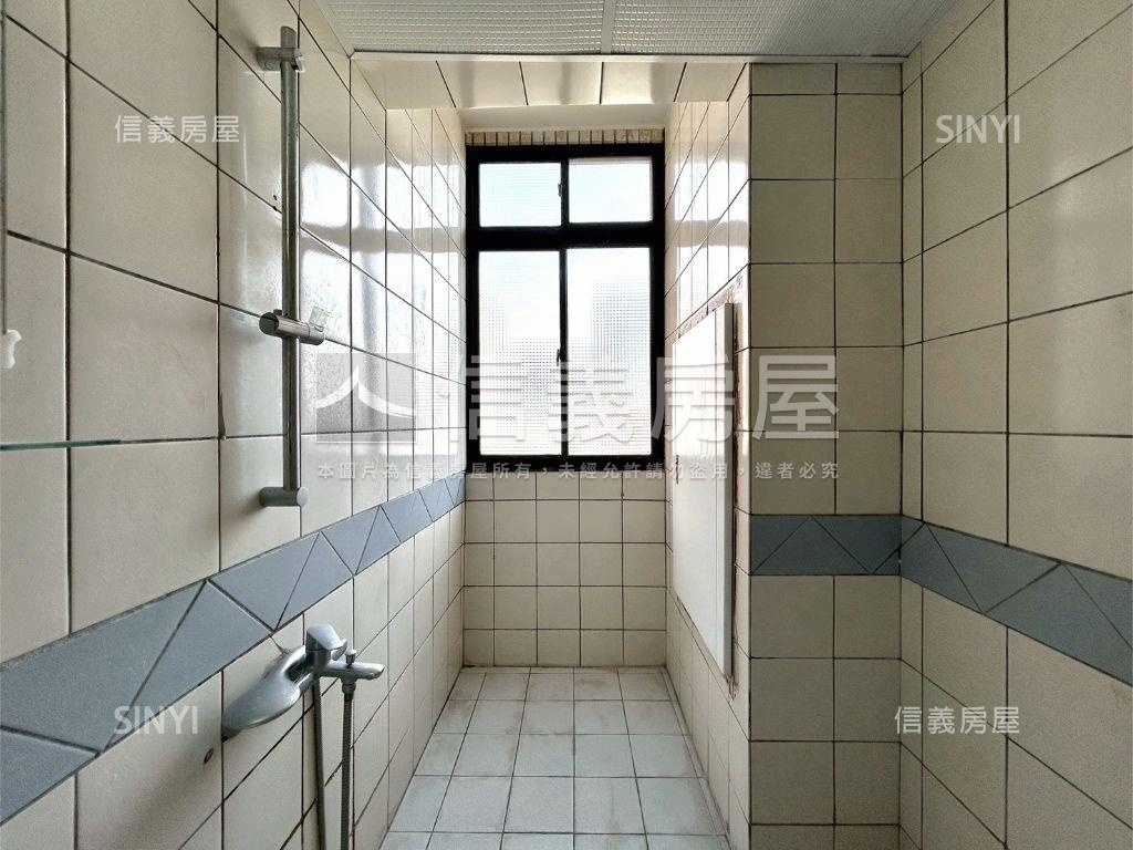 低總價曙光華廈房屋室內格局與周邊環境