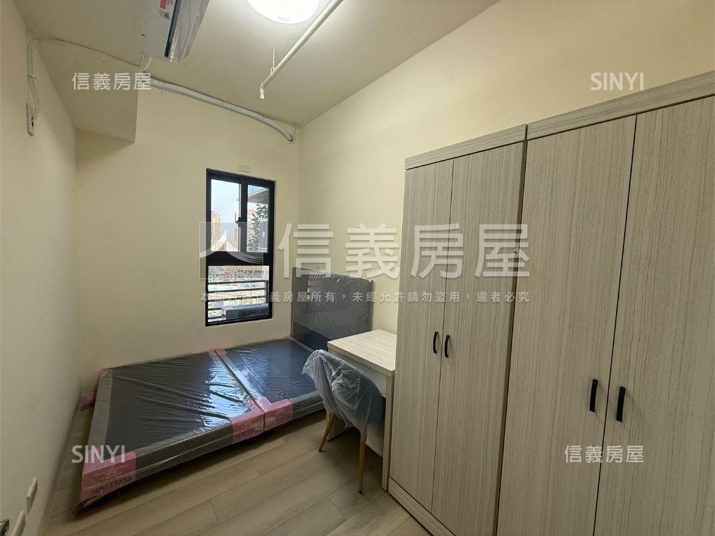 專任左營三鐵視野帝王平車房屋室內格局與周邊環境