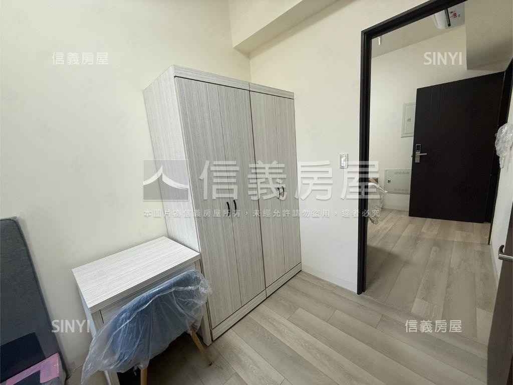 專任左營三鐵視野帝王平車房屋室內格局與周邊環境