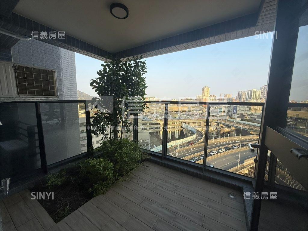 專任左營三鐵視野帝王平車房屋室內格局與周邊環境