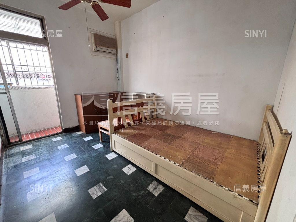 魔術空間健身公寓房屋室內格局與周邊環境