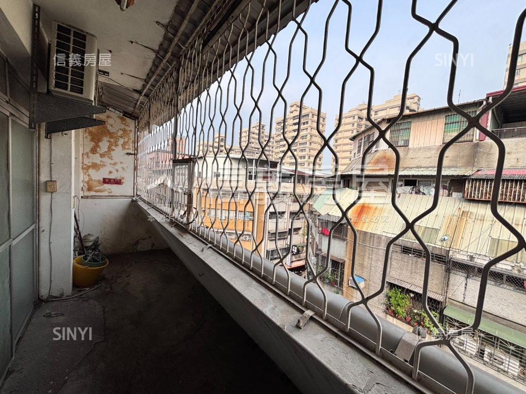 魔術空間健身公寓房屋室內格局與周邊環境