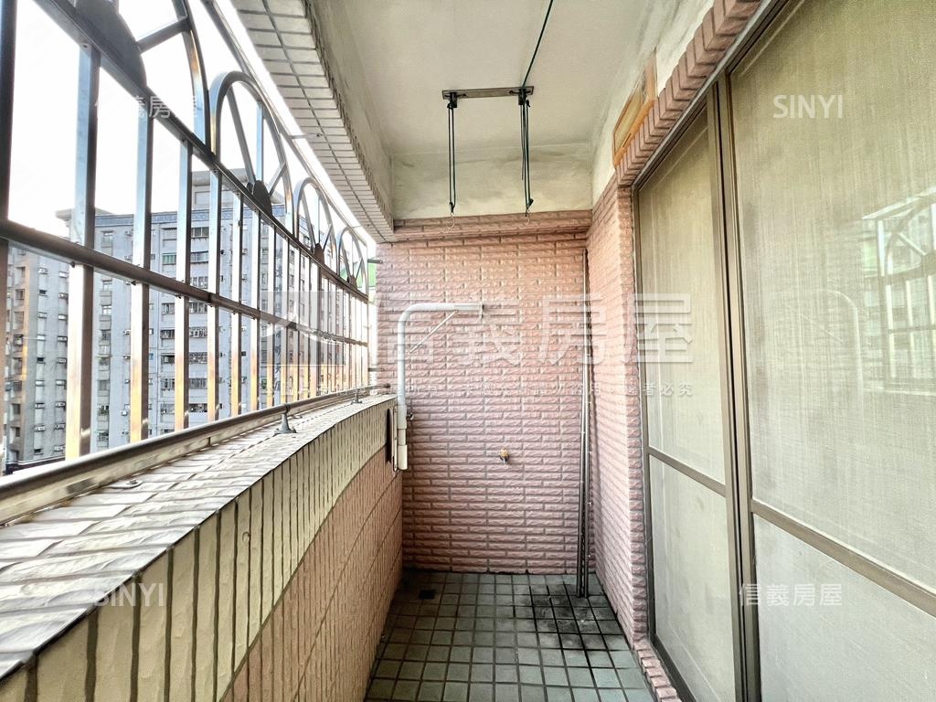 ㊝崇明居★高層景三房平車房屋室內格局與周邊環境
