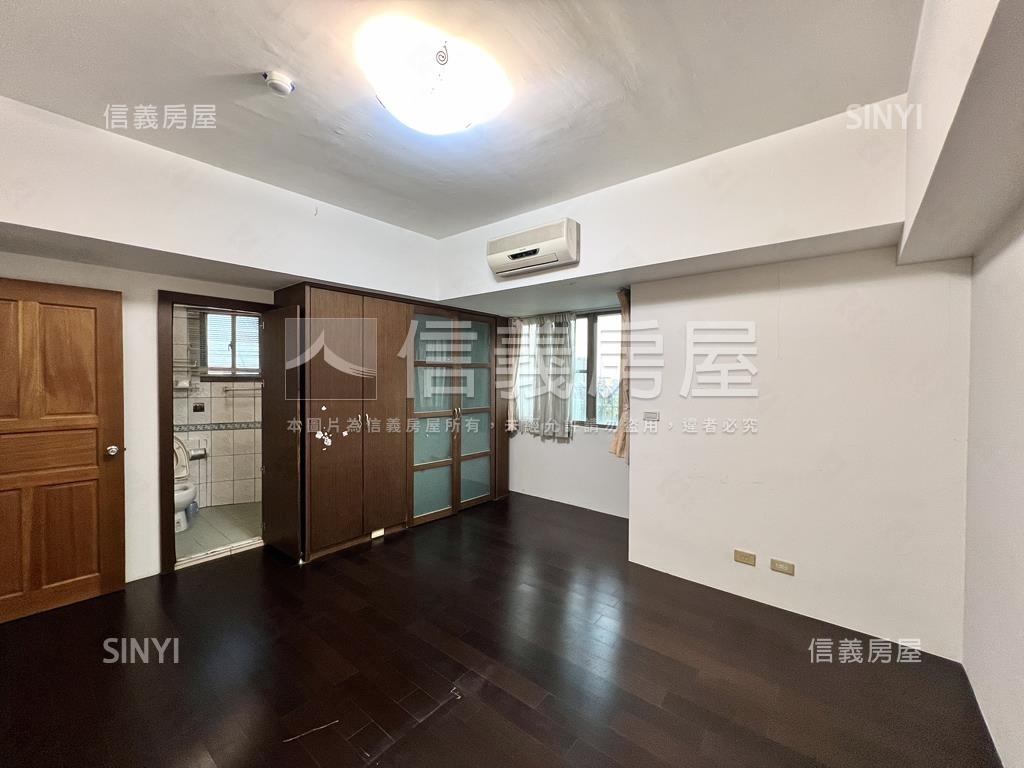 ㊝崇明居★高層景三房平車房屋室內格局與周邊環境