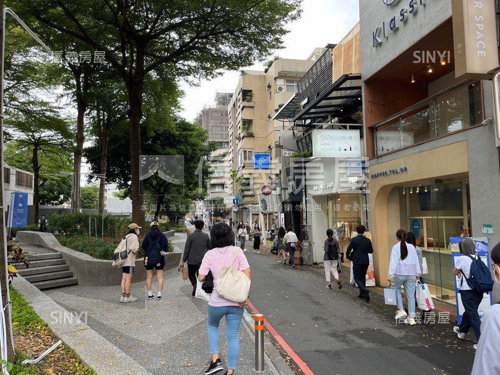 中山北雙數巷邊間黃金店面房屋室內格局與周邊環境