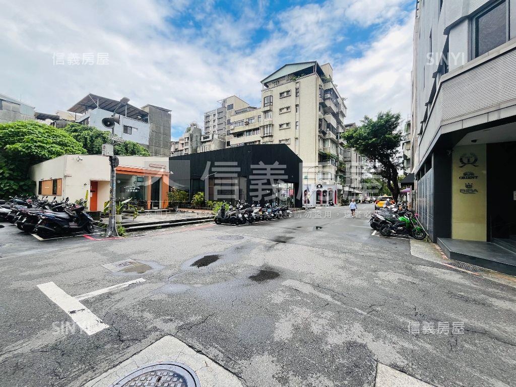 中山北雙數巷邊間黃金店面房屋室內格局與周邊環境
