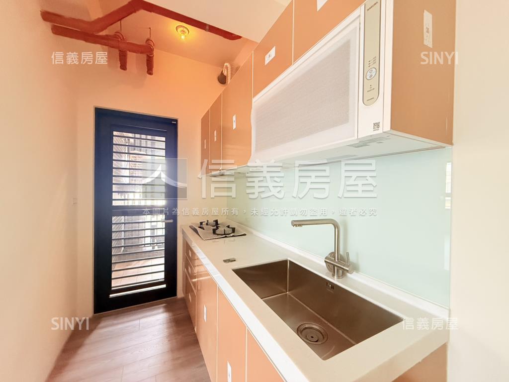 昂峰惟美方正三房美宅房屋室內格局與周邊環境