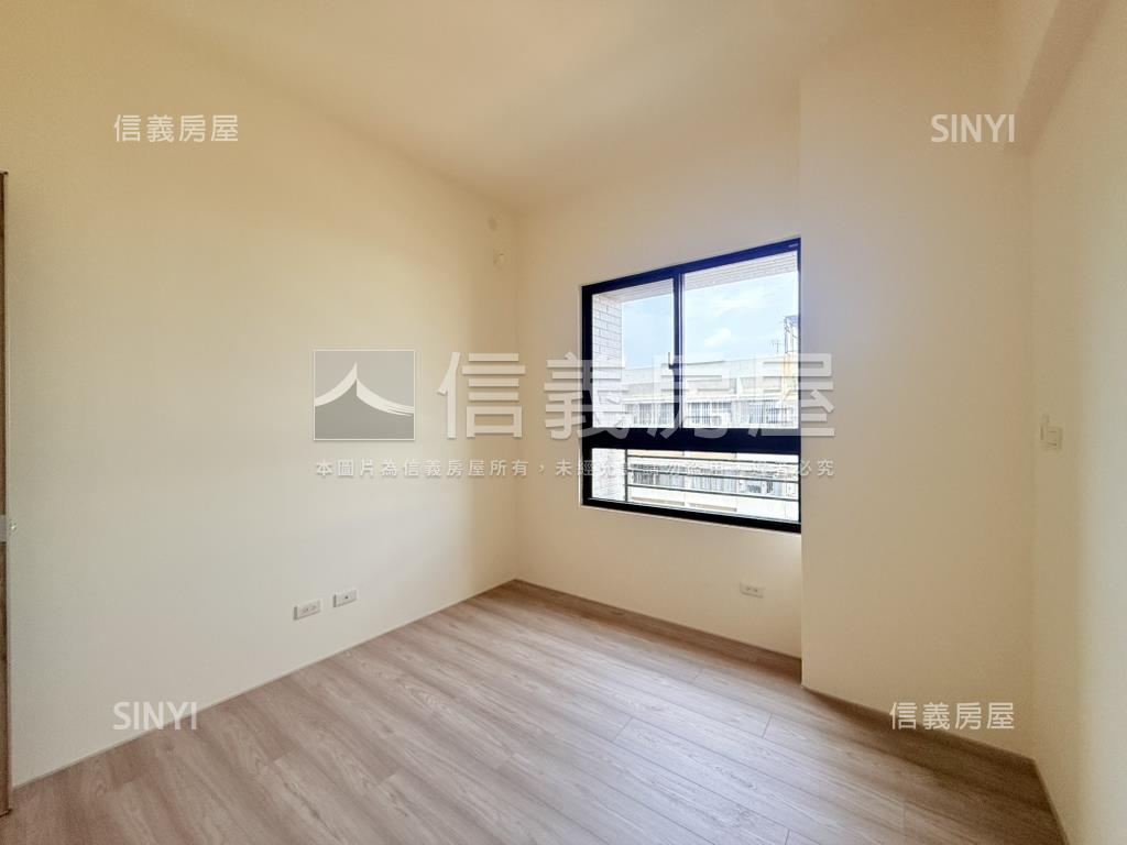 昂峰惟美方正三房美宅房屋室內格局與周邊環境