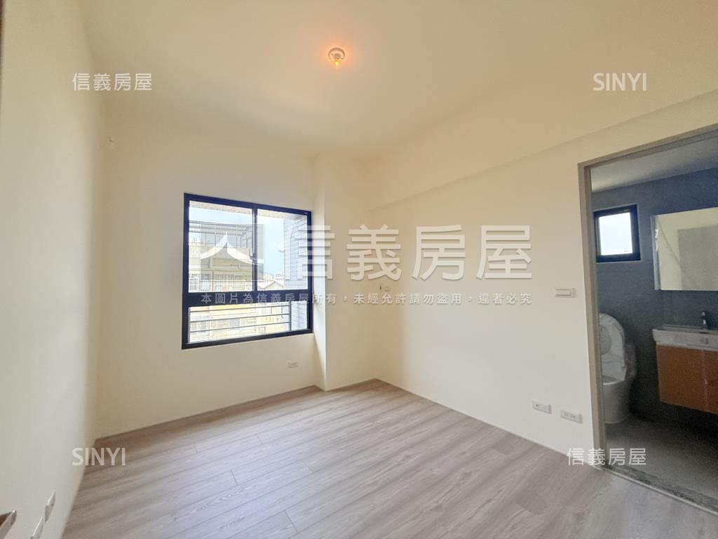 昂峰惟美方正三房美宅房屋室內格局與周邊環境