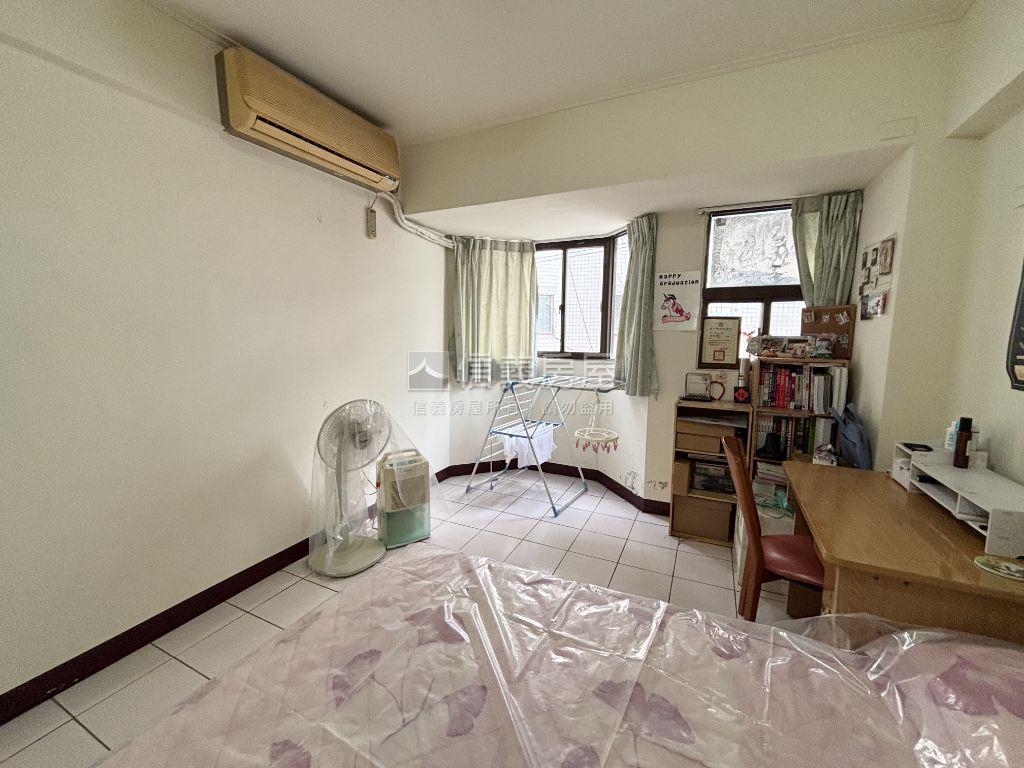 儷景雙星大器三房房屋室內格局與周邊環境