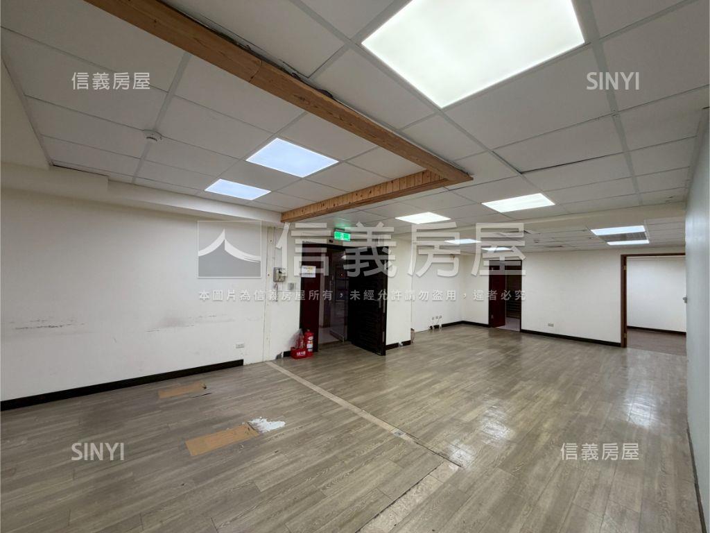 市府捷運台北京華大樓房屋室內格局與周邊環境