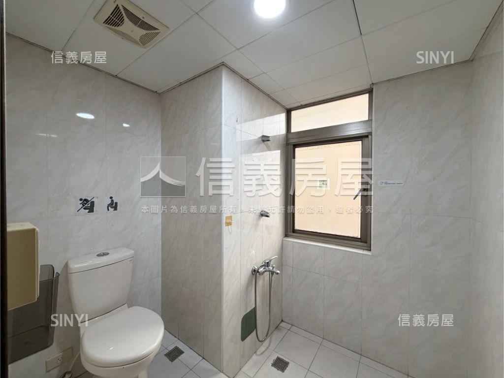 市府捷運台北京華大樓房屋室內格局與周邊環境