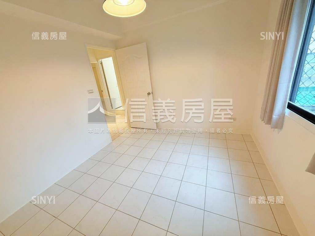 專任近公益路鼎王三房車位房屋室內格局與周邊環境