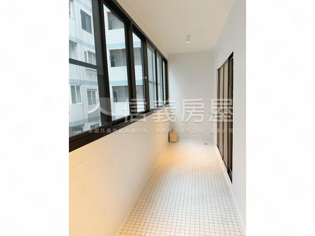 專任近公益路鼎王三房車位房屋室內格局與周邊環境