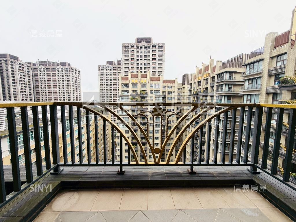 新北郡高樓兩房兩衛美邸房屋室內格局與周邊環境