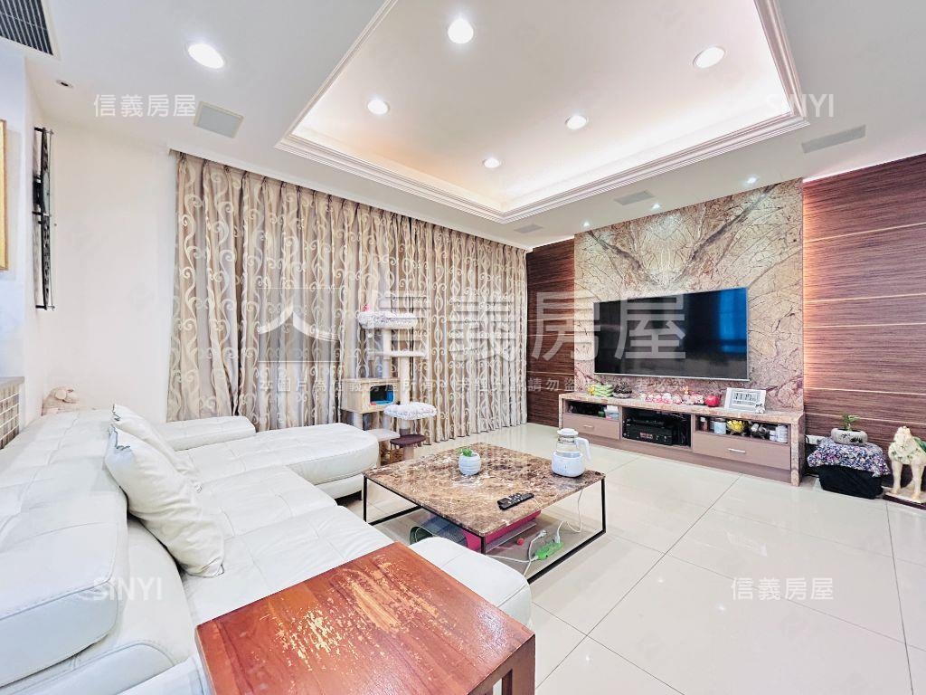 ＲＯＯＭ１８稀有露臺戶房屋室內格局與周邊環境