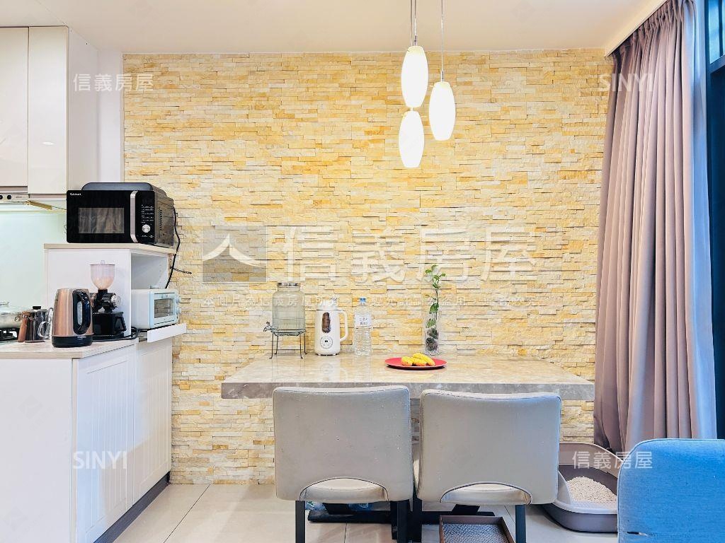 ＲＯＯＭ１８稀有露臺戶房屋室內格局與周邊環境