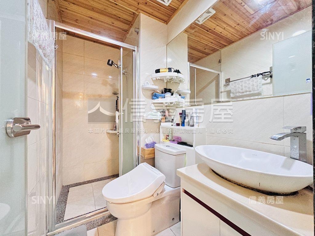 ＲＯＯＭ１８稀有露臺戶房屋室內格局與周邊環境