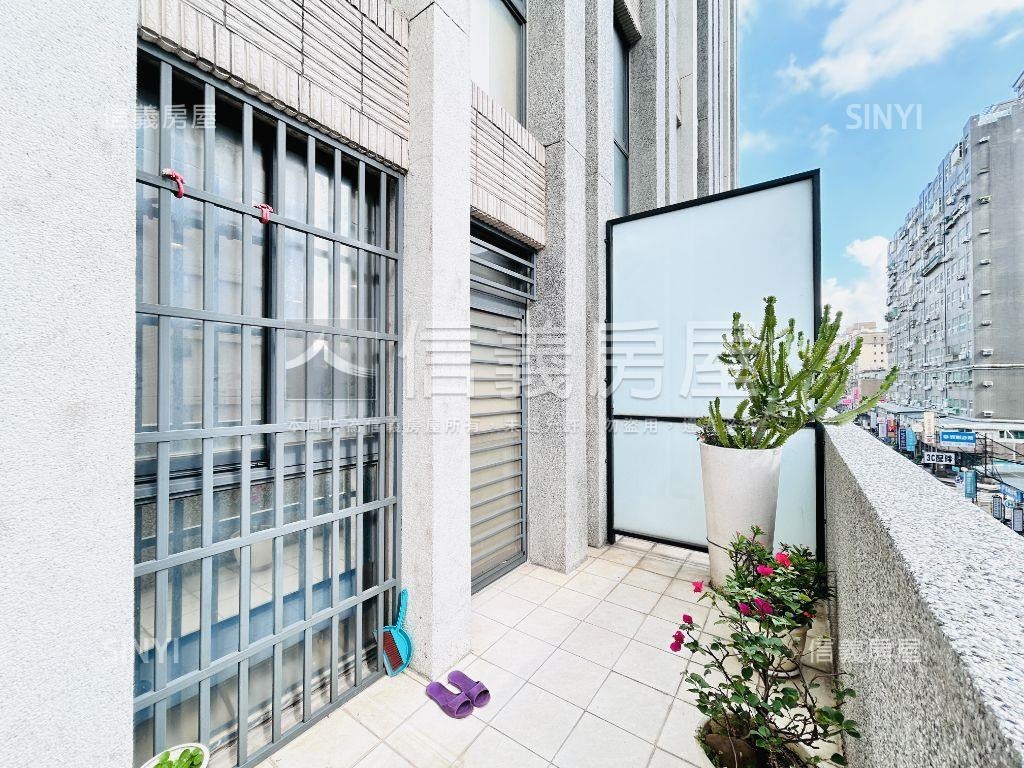 ＲＯＯＭ１８稀有露臺戶房屋室內格局與周邊環境