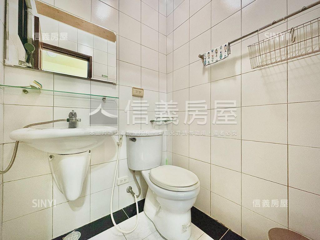 南科｜邊間質感雙車別墅房屋室內格局與周邊環境