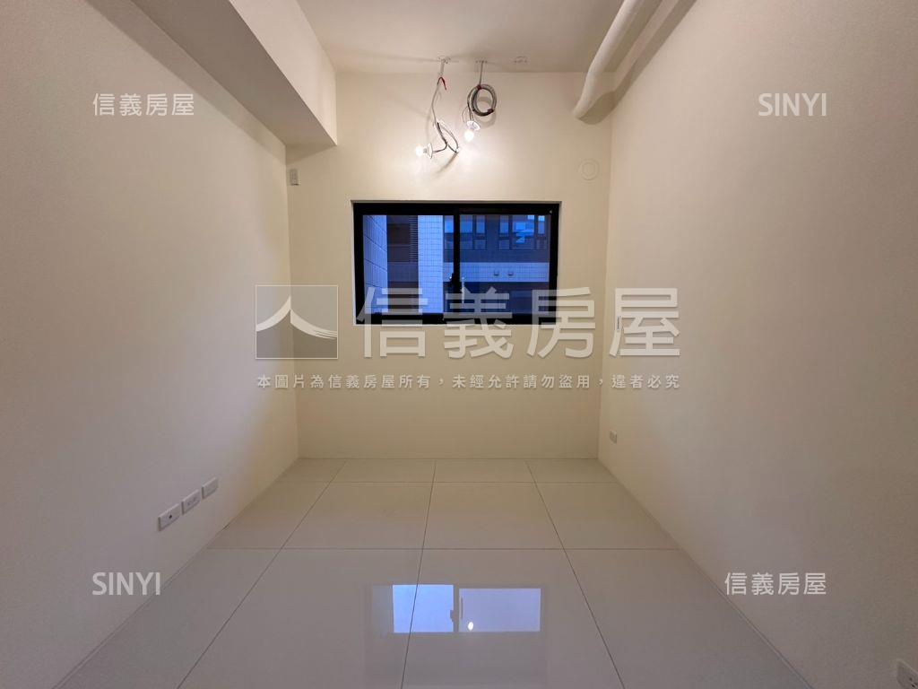 【大陸工程】画世代兩房房屋室內格局與周邊環境