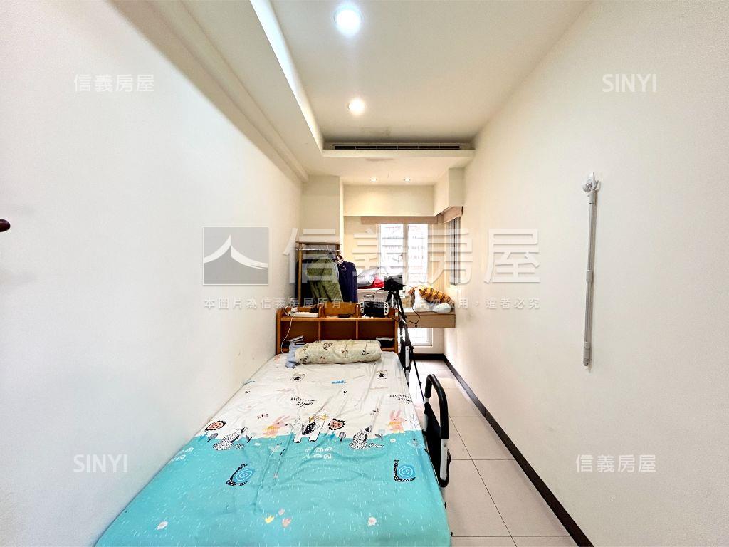 頂溪新時代稀有兩房車位房屋室內格局與周邊環境