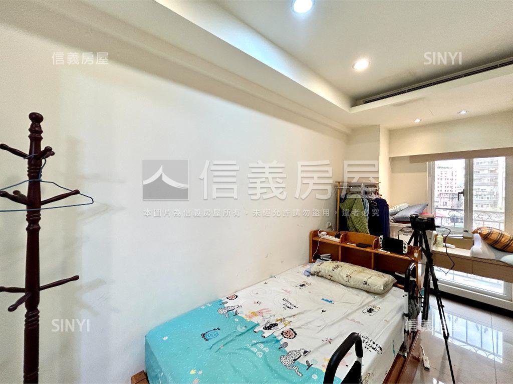 頂溪新時代稀有兩房車位房屋室內格局與周邊環境