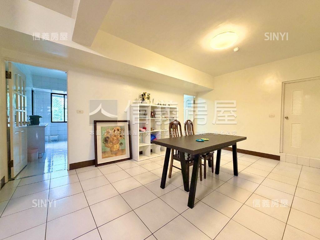 近建工商圈屋況佳四房平車房屋室內格局與周邊環境