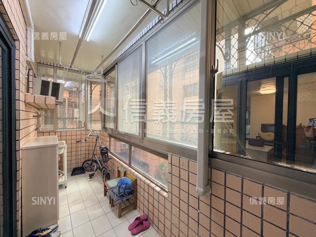 近建工商圈屋況佳四房平車房屋室內格局與周邊環境