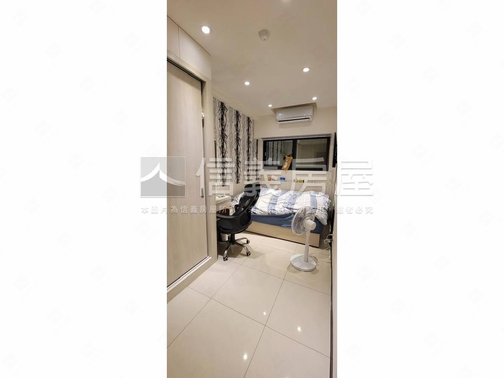 超花時尚裝潢兩房車位房屋室內格局與周邊環境