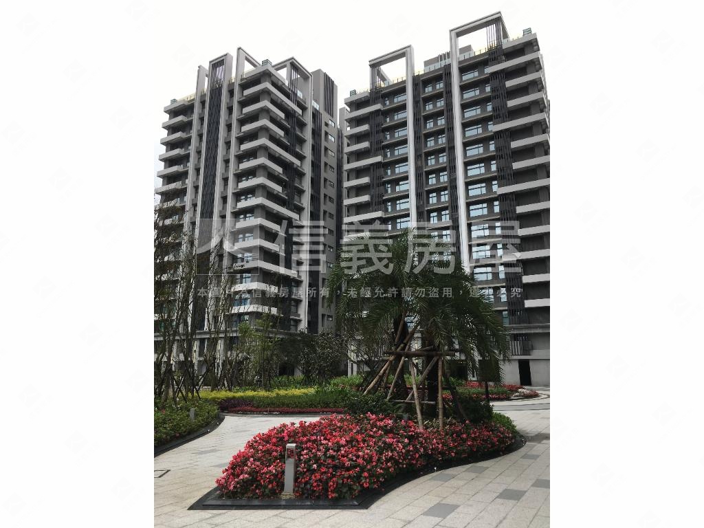 超花時尚裝潢兩房車位房屋室內格局與周邊環境