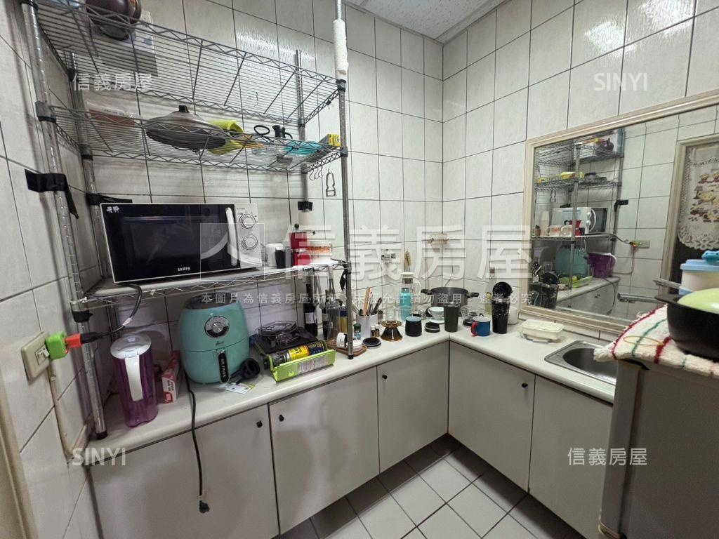 專任頂客雅築－歸綏街辦公房屋室內格局與周邊環境