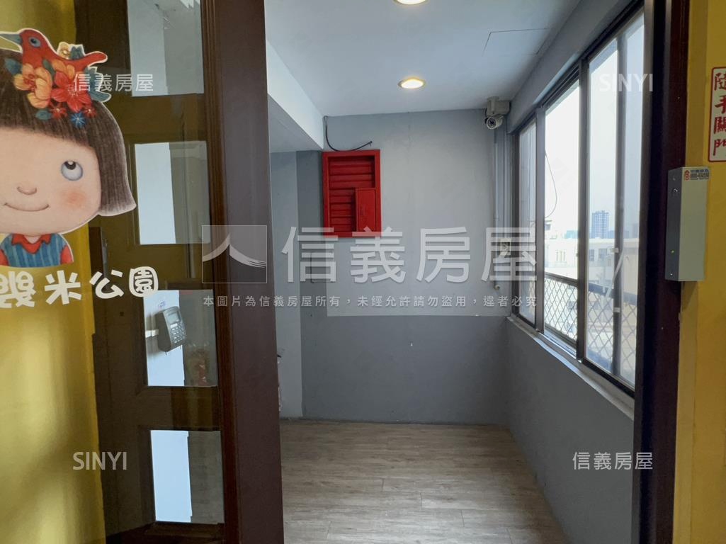 一中街１２間套房收租聖品房屋室內格局與周邊環境