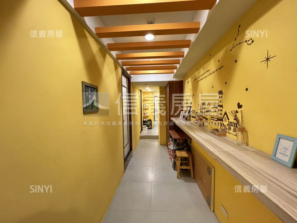 一中街１２間套房收租聖品房屋室內格局與周邊環境