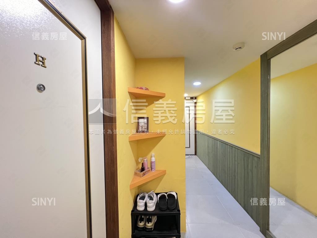 一中街１２間套房收租聖品房屋室內格局與周邊環境