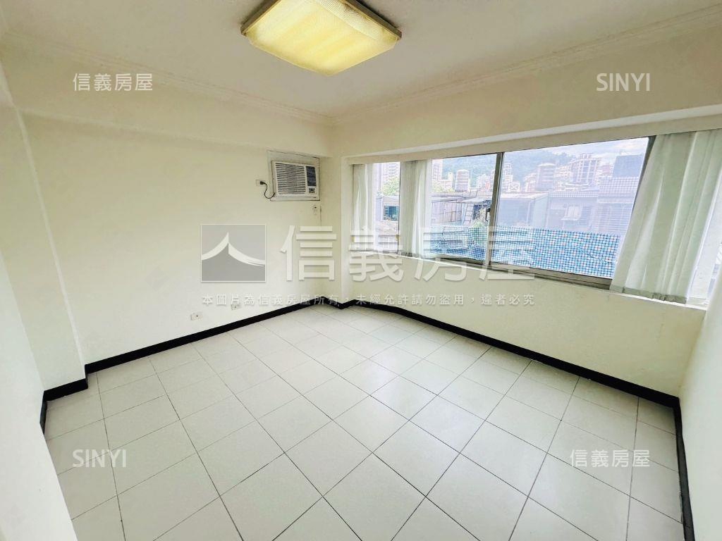 碧潭邊間電梯好屋房屋室內格局與周邊環境