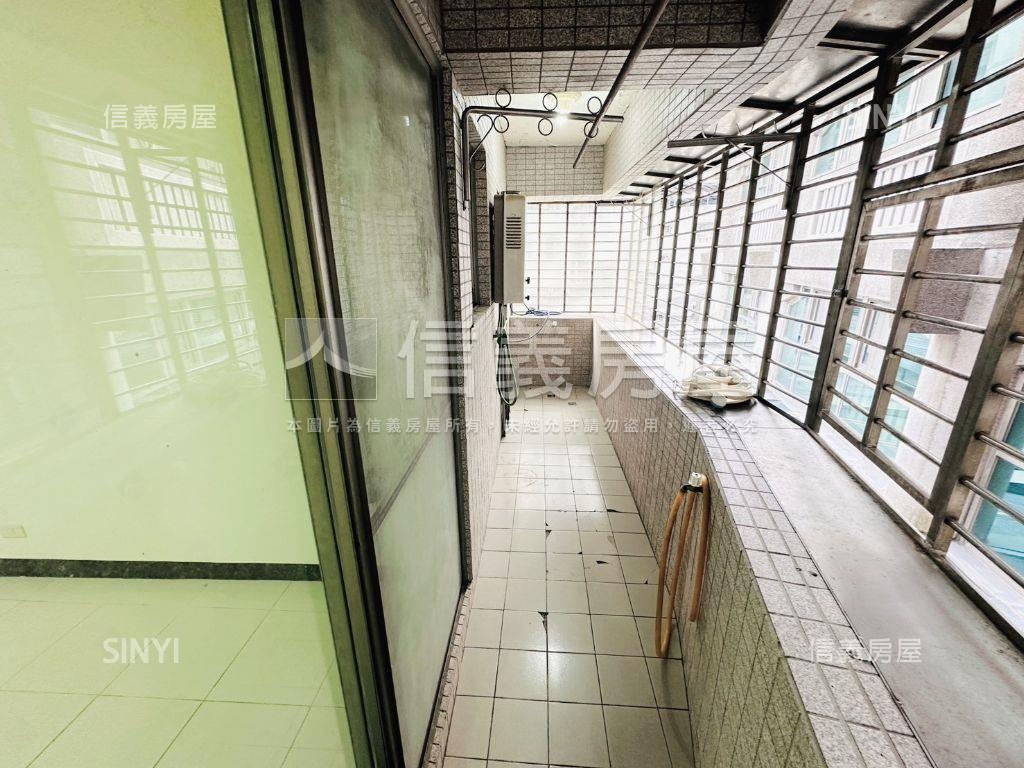 碧潭邊間電梯好屋房屋室內格局與周邊環境