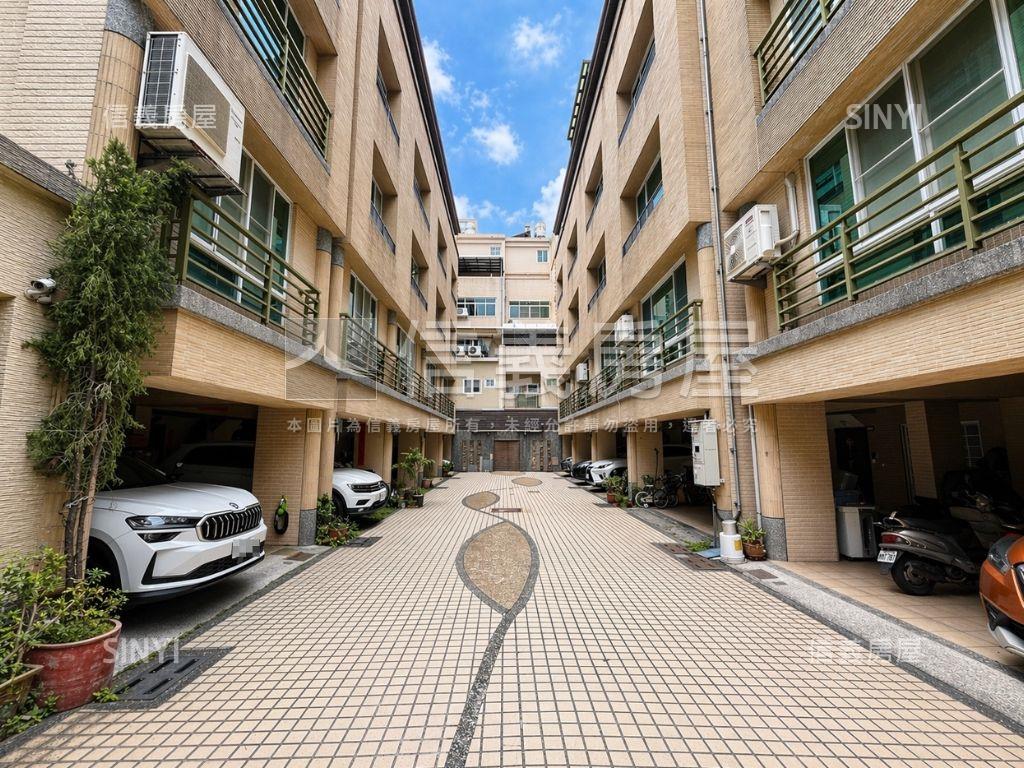 稀有釋出！巨蛋採光大車墅房屋室內格局與周邊環境