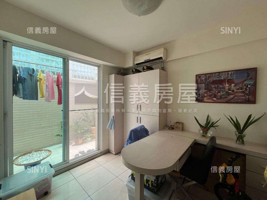 稀有釋出！巨蛋採光大車墅房屋室內格局與周邊環境